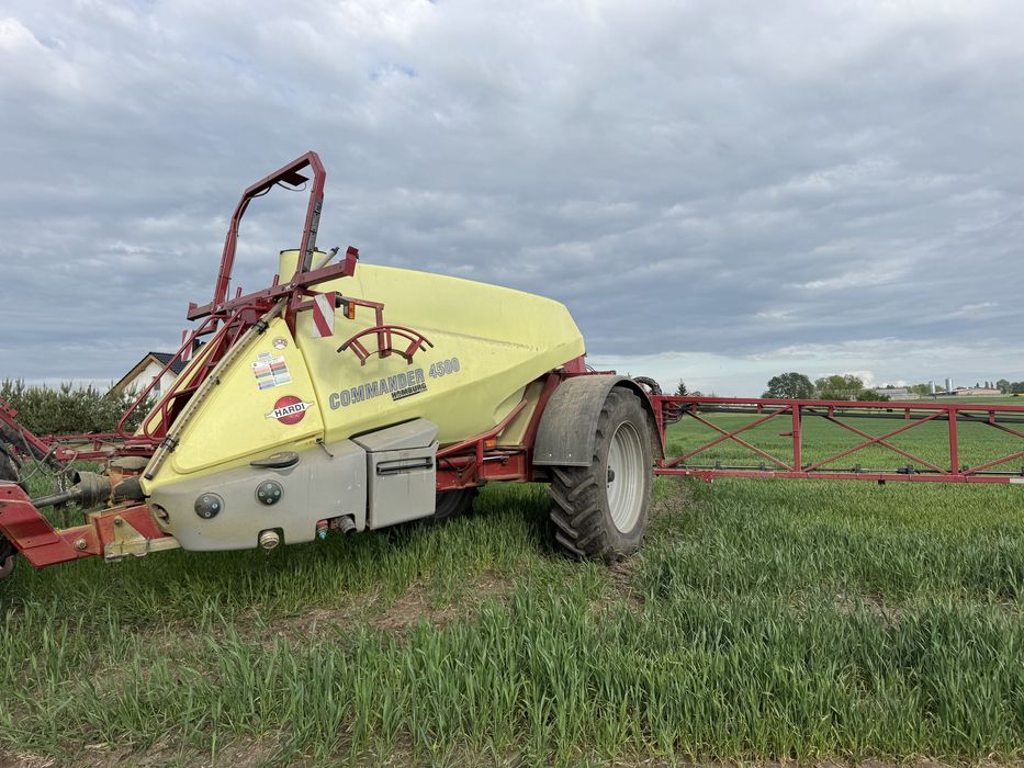 Hardi Commander 4500 36m 2015 r niski przebieg stan idealny , 13 sekcji GPS kontrola sekcji , skretna oś, distance control , hydrauliczna amortyzacja
