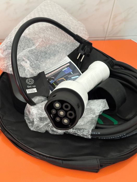 Carregador para carro elétrico. NOVO