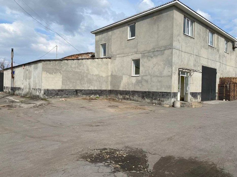 Продається комплекс нежитлових приміщень