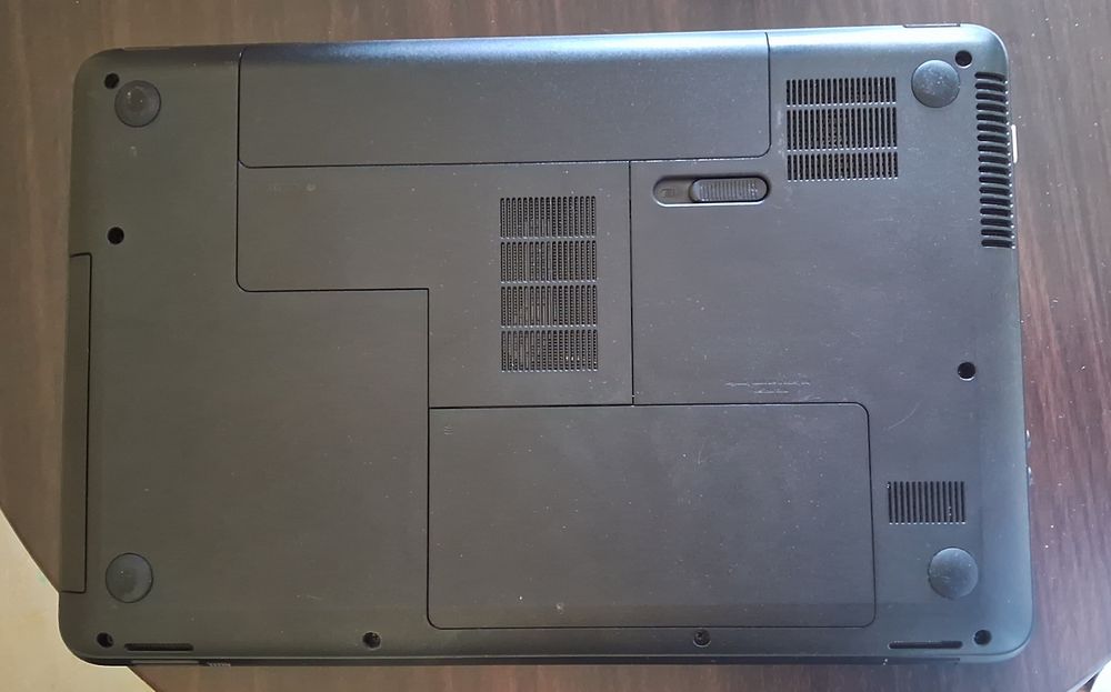 Ноутбук  HP Compaq CQ58