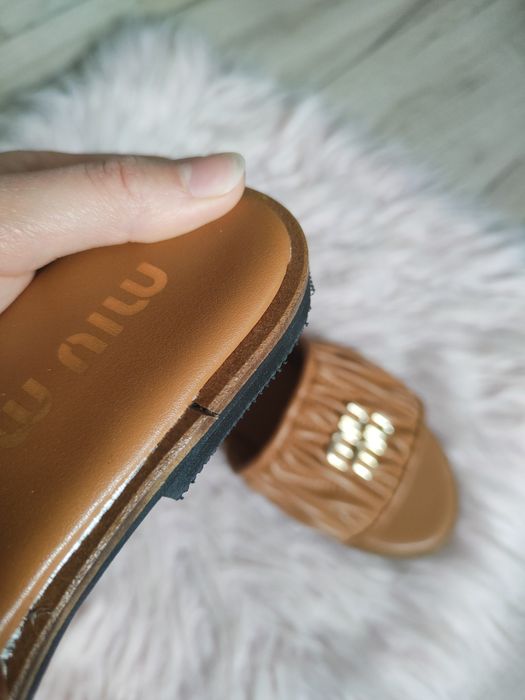 Nowe klapki miu miu 36 karmel