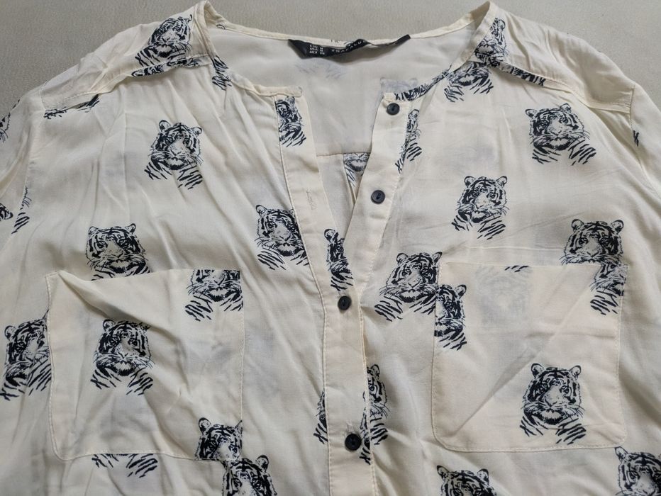 Blusa com padrão da Zara