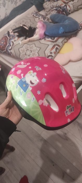 Детские ролики со шлемом в хорошем состоянии.