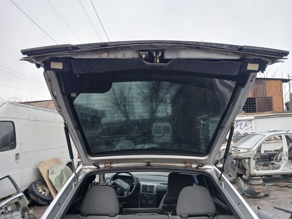 Задняя ляда,  полка ваз 2112