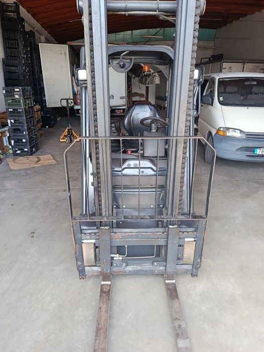 Vende Empilhador LINDE 8000h