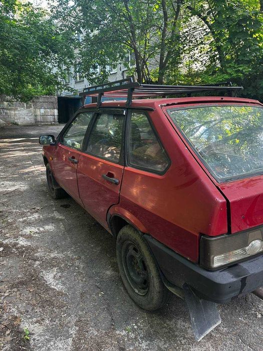 Продам авто ВАЗ 2109 1.6 Г/Б