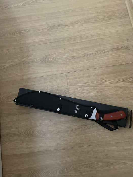 Machete com bainha