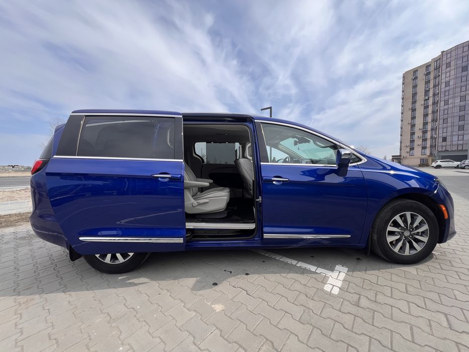 Chrysler pacifica hybrid 2020