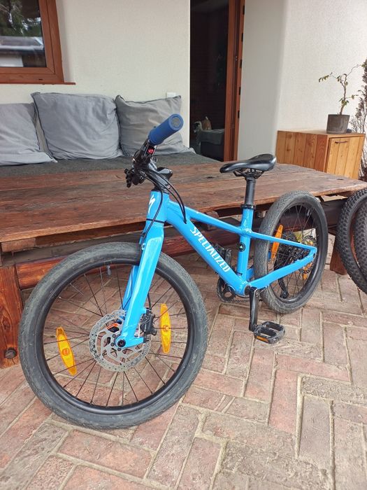 Sprzedam Specialized Riprock 20" – hydraulik, 9 biegów, 2 lata, oryginalny karton