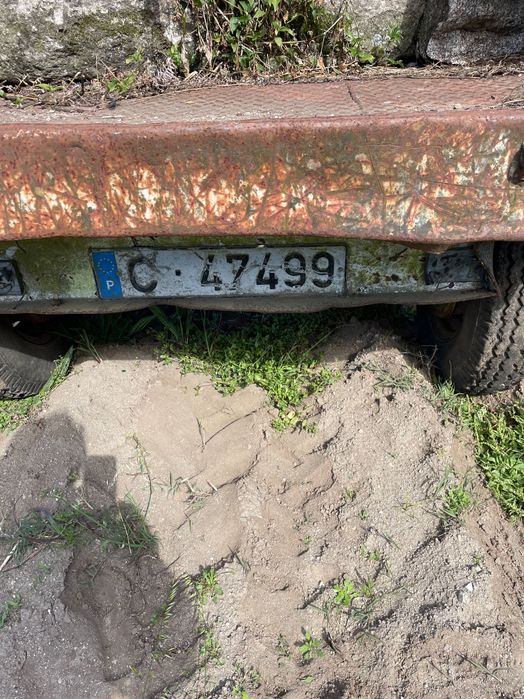 Reboque de trator agrícola