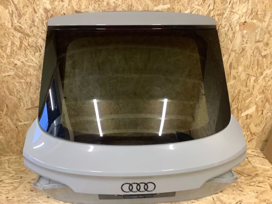 Audi Etron Sportback кришка багажника