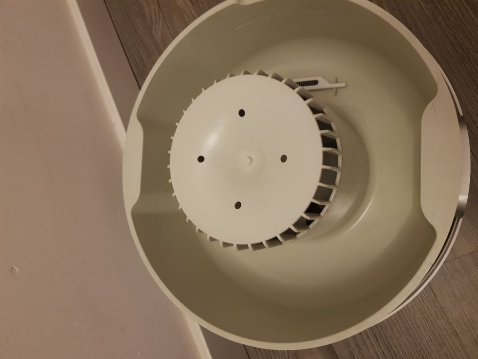 Увлажнитель Boneco Air-O-Swiss E2441 лучше Philips HU-4813/4803/4801