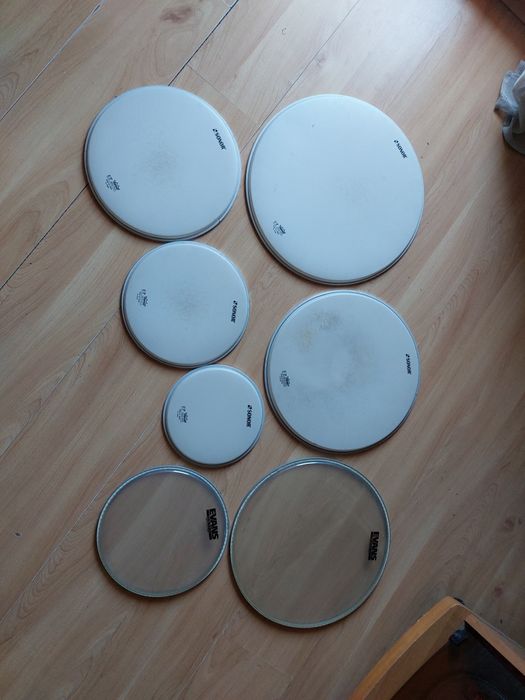 Sprzedam naciągi Evansa 2szt iSonor 5szt