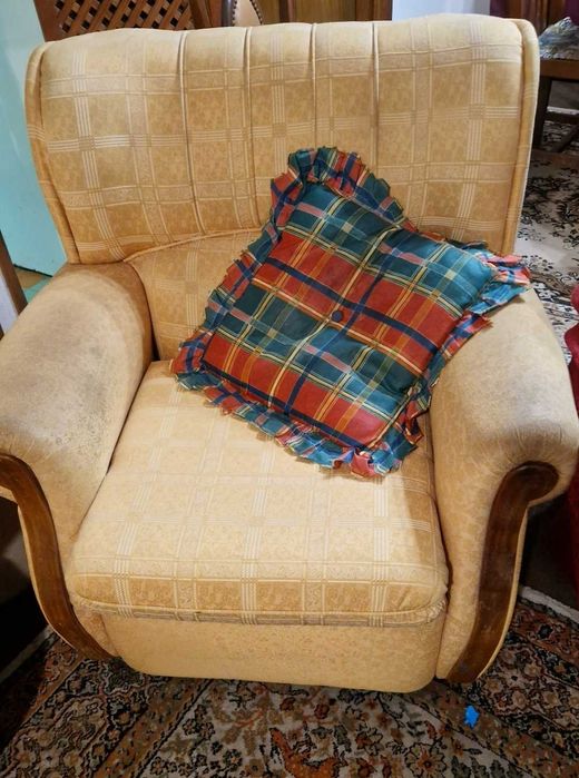 Sofá cama + 2 individuais