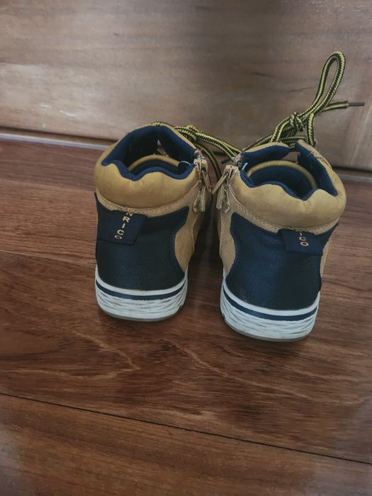 Buty dla chłopca jesień r 34