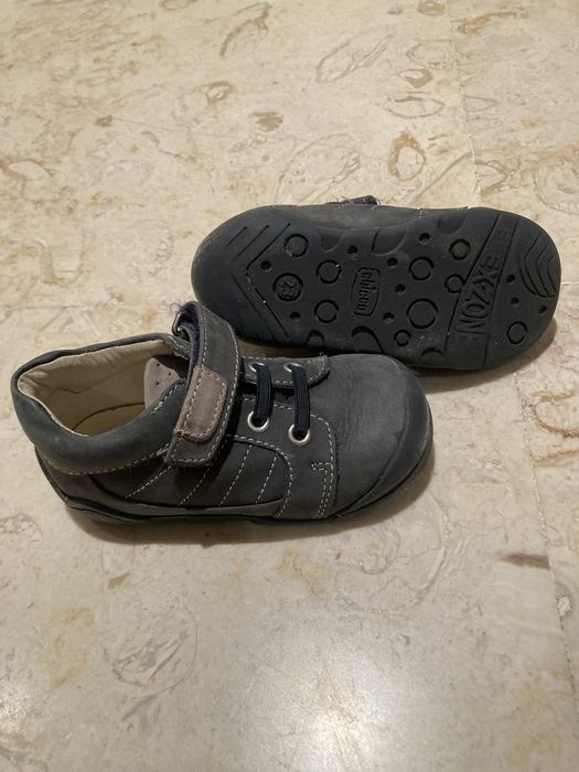 Sapatos para Bebé Bom estado Tamanho 23