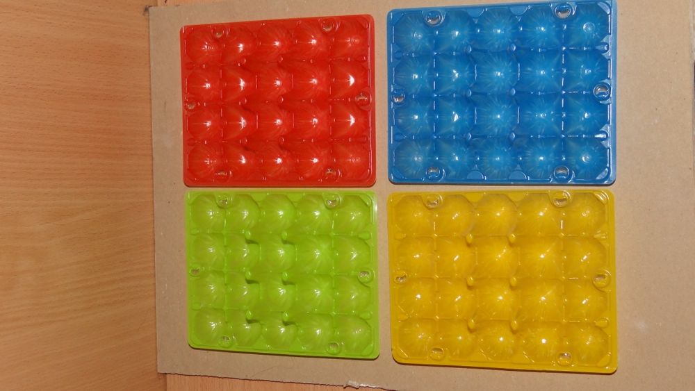 Лоткидля перепелиних яєць