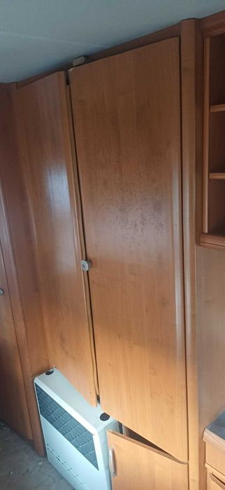 Szafa przyczepa kempingowa kamper