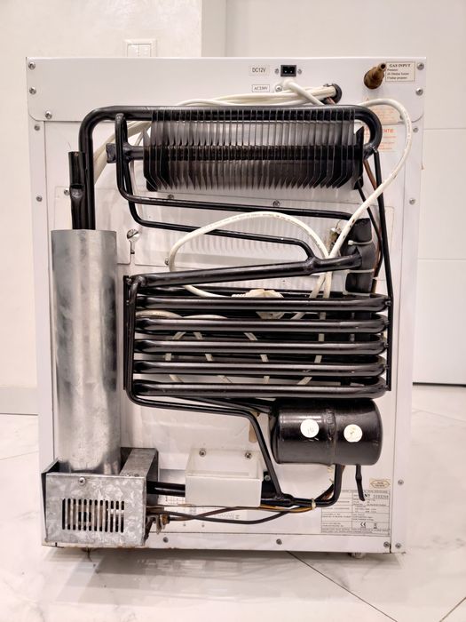 Автономный газовый холодильник (-5С) для кемпера 12В/230В/ГАЗ