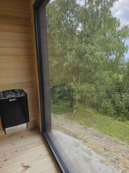 Sauna ogrodowa strefa relaksu spa mobilne jacuzzi pergola zadaszenie