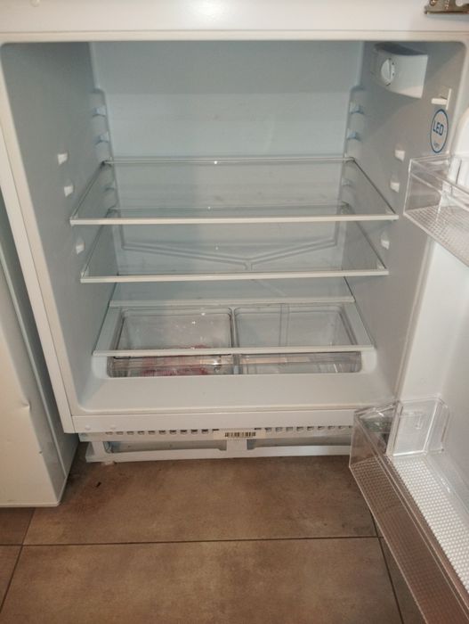 Lodówka , chłodziarka podblatowa do zabudowy elektrolux