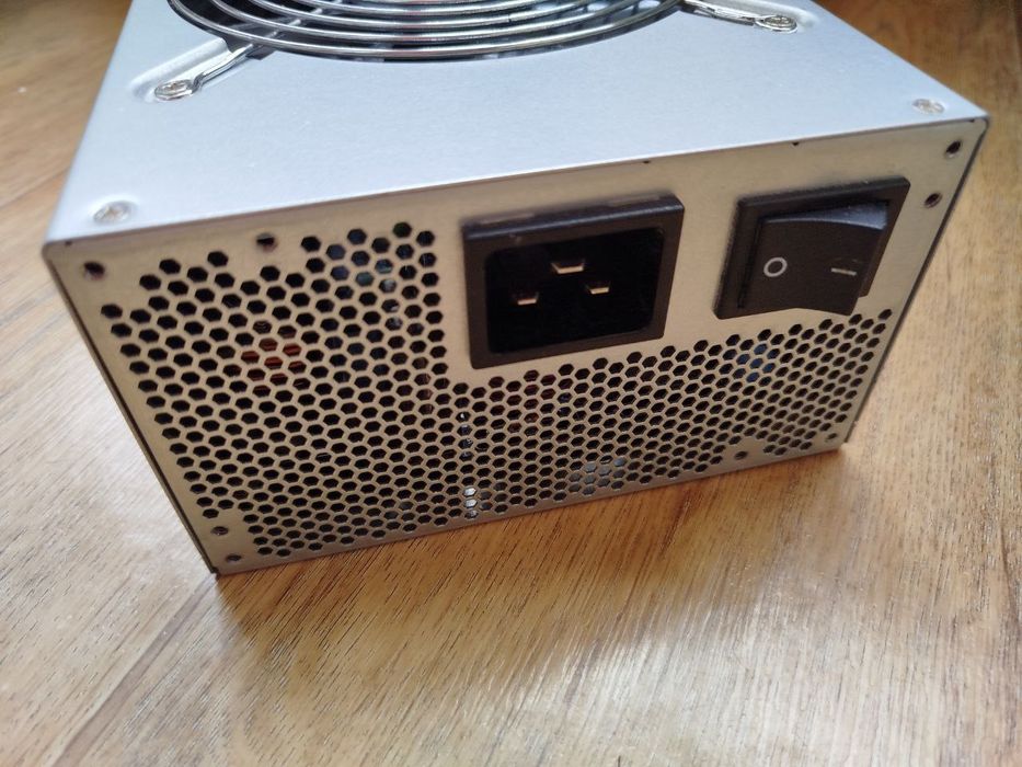 Блок питания  2000W FSP FSP2000-AOAGPBI