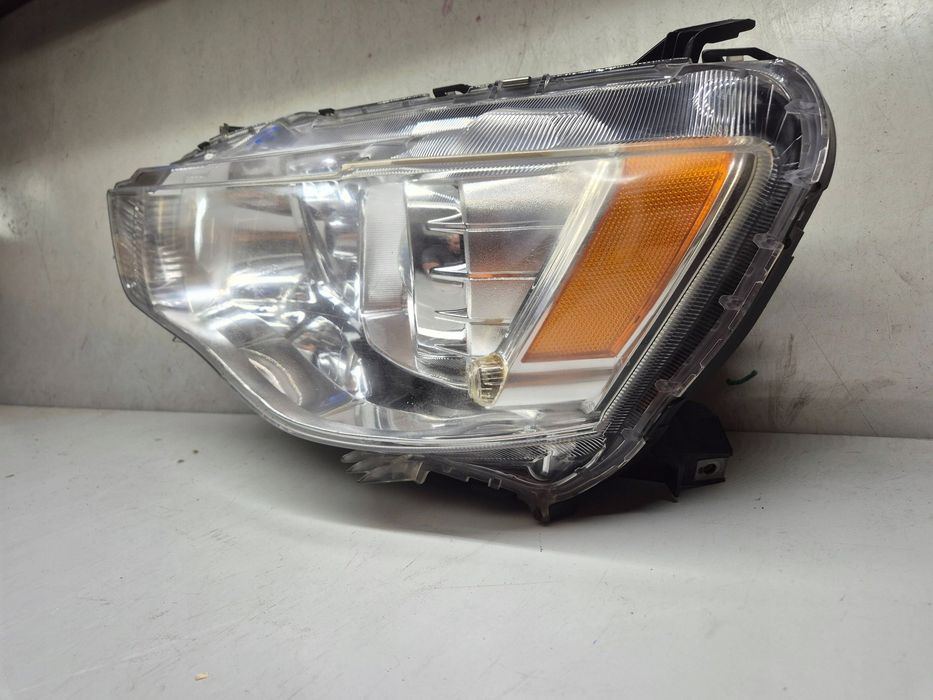 Outlander 2 Ii Lift 10- Lewa Lampa Reflektor Xenon Eu