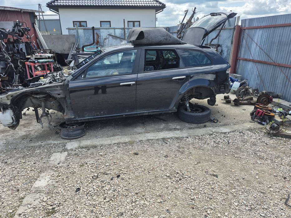 Alfa Romeo 159 kolor 876 sedan, sw