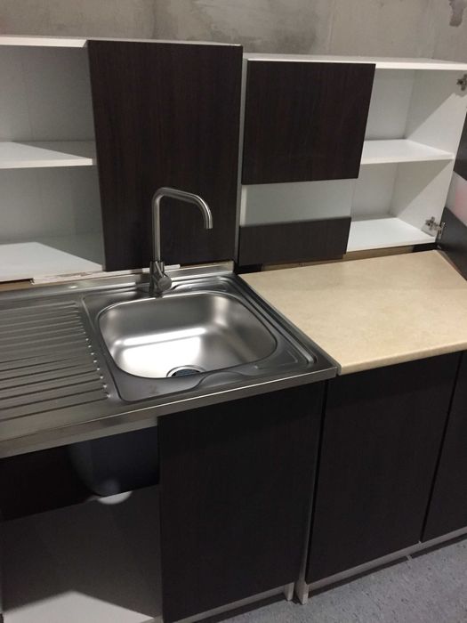 Продам новий комплект.