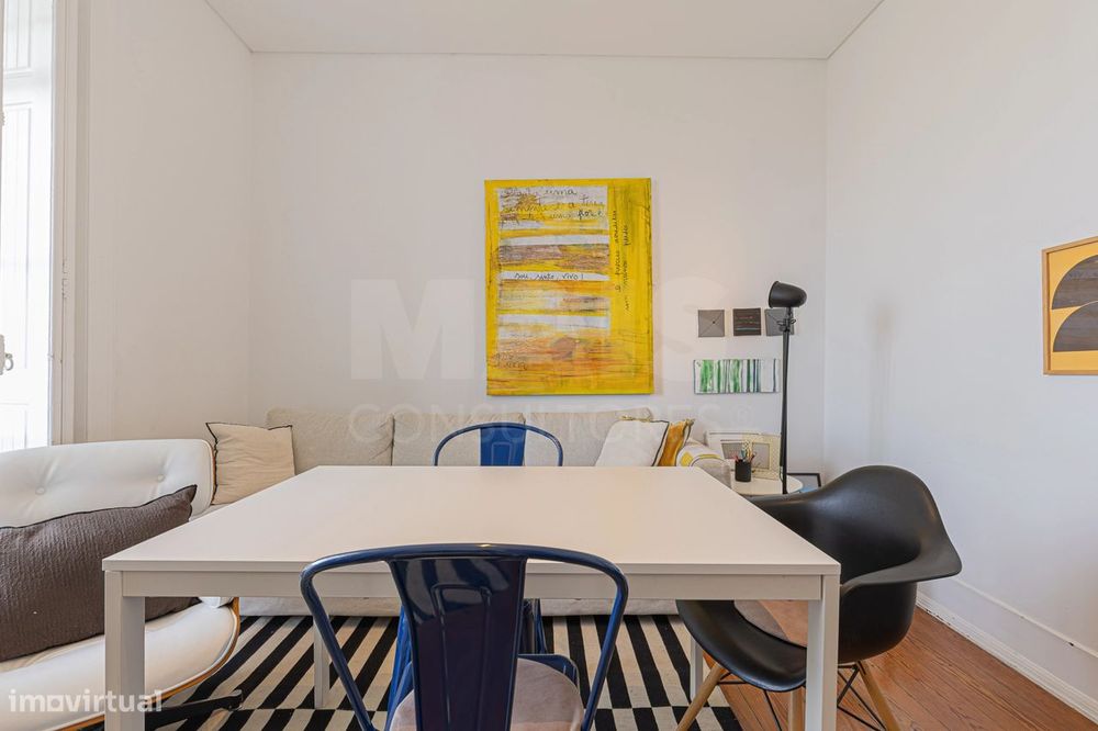 T6 com 130m2 Vista Rio à Rua da Junqueira - Belém