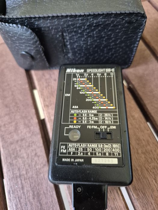 Maquina Fotográfica Analógica Nikon EM 35mm