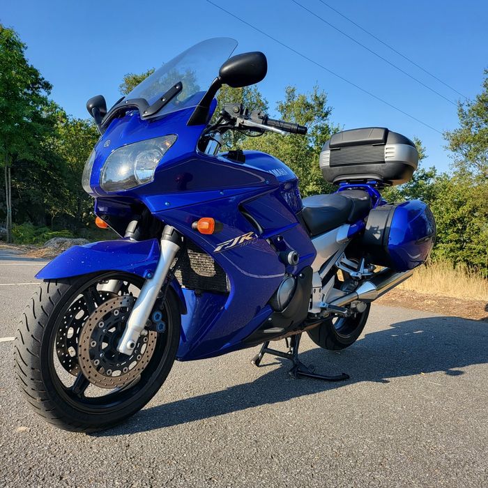 Vendo yamaha fjr 1300cc com 145cv
120.000km