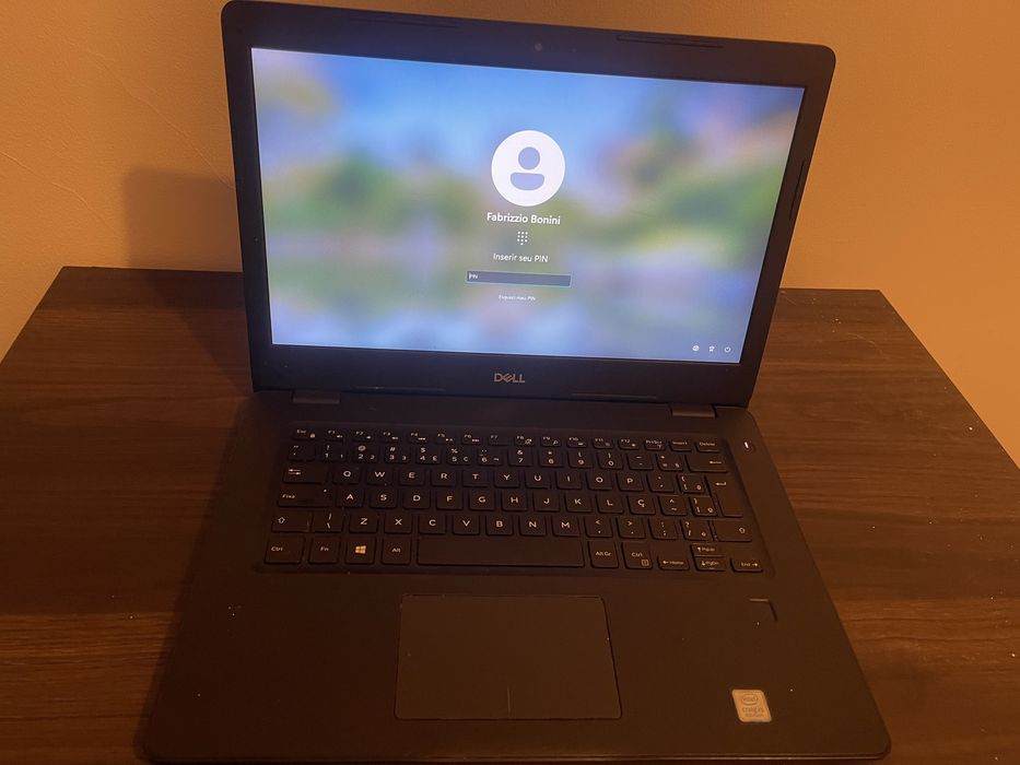 Notebook DELL preto