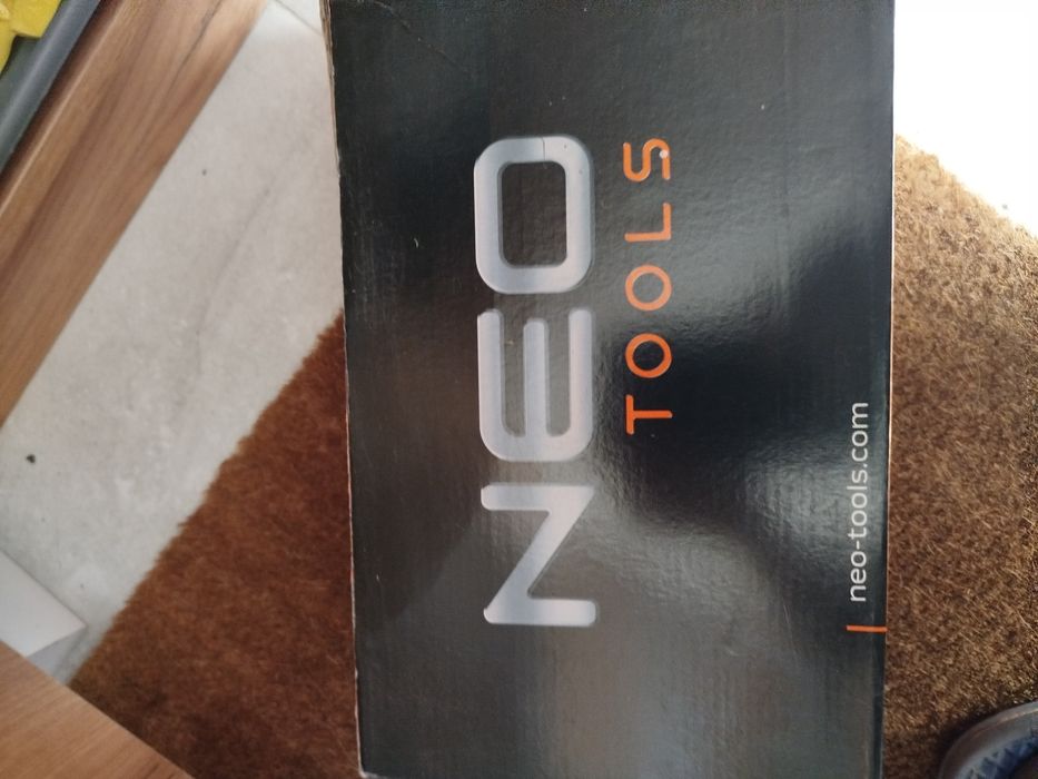 Sprzedam buty robocze firmy Neo