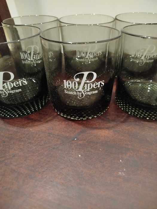 Conjunto de 6 copos de whisky da marca 100 Pipers