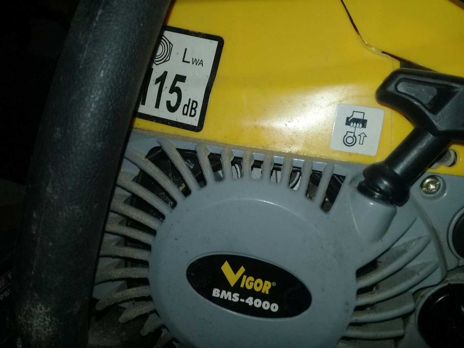 Ланцюгова бензопила Вігор