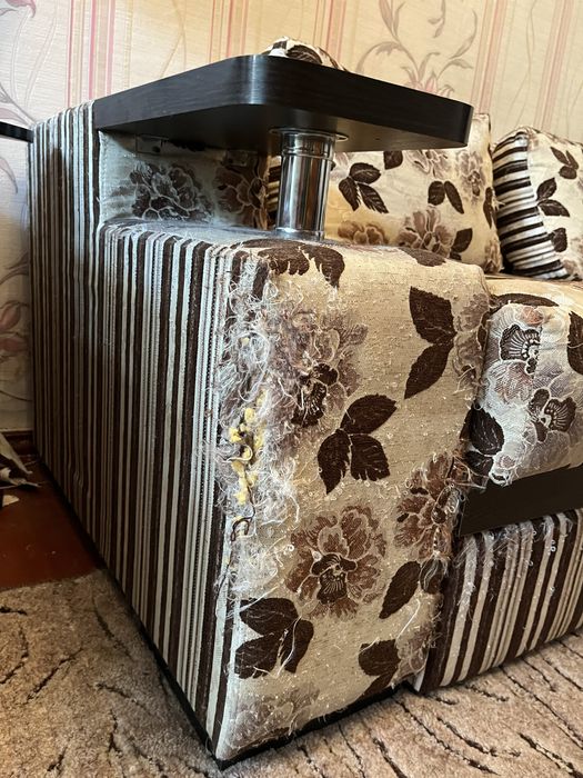 Двух спальный диван + Кресло