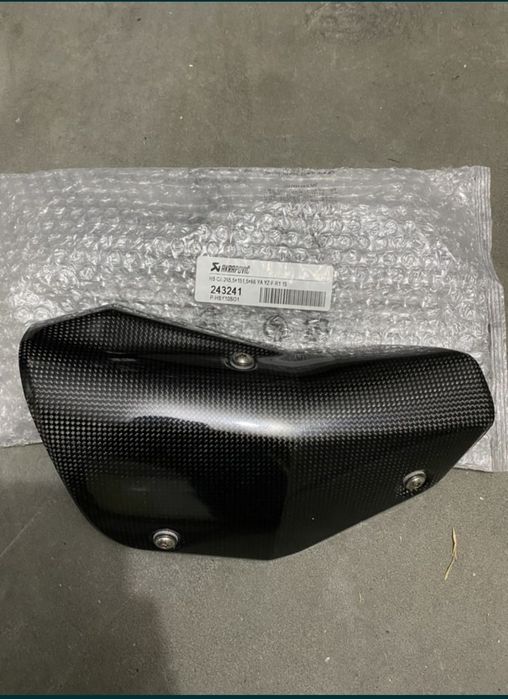 Proteção escape Akrapovic, peseiras Puig  Yamaha YZF R1 2015>24