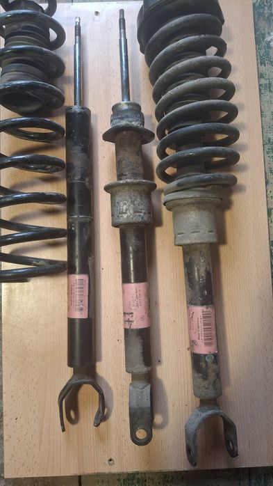 Стійки задні Мерседес