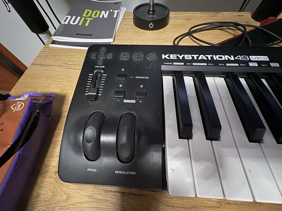 Kontroler midi m-audio