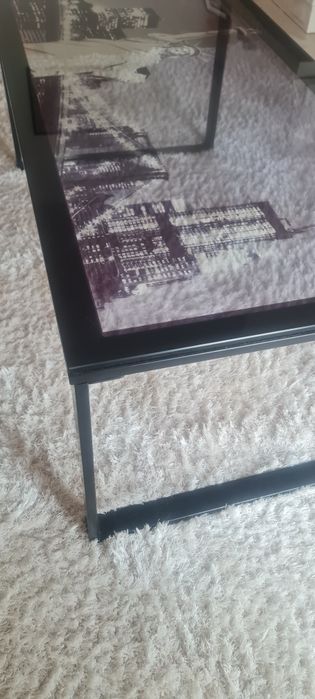 Mesa de centro em vidro