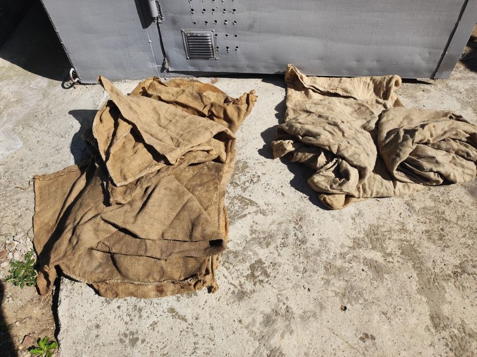 Рукавицы и халаты для работы.Новое. СССР. Мешки и рукав упаковочный