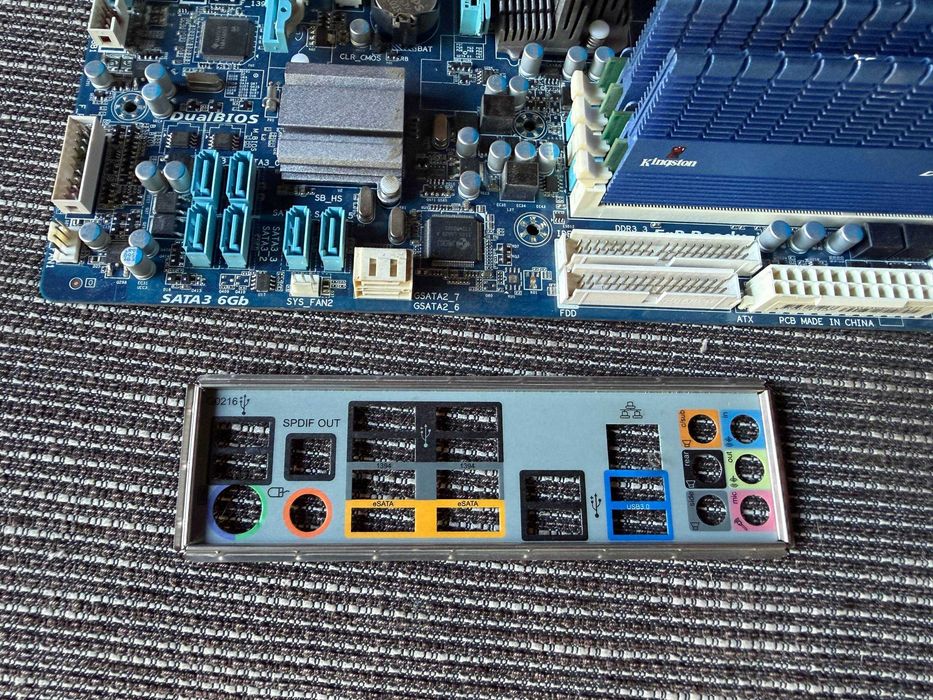 GA-870A-UD3 + Phenom II X4 965 BE + 16Гб DDR3