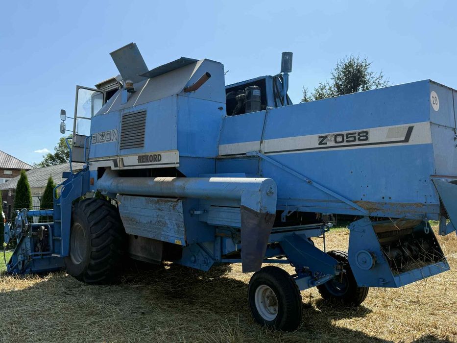 Kombajn bizon Rekord Z058