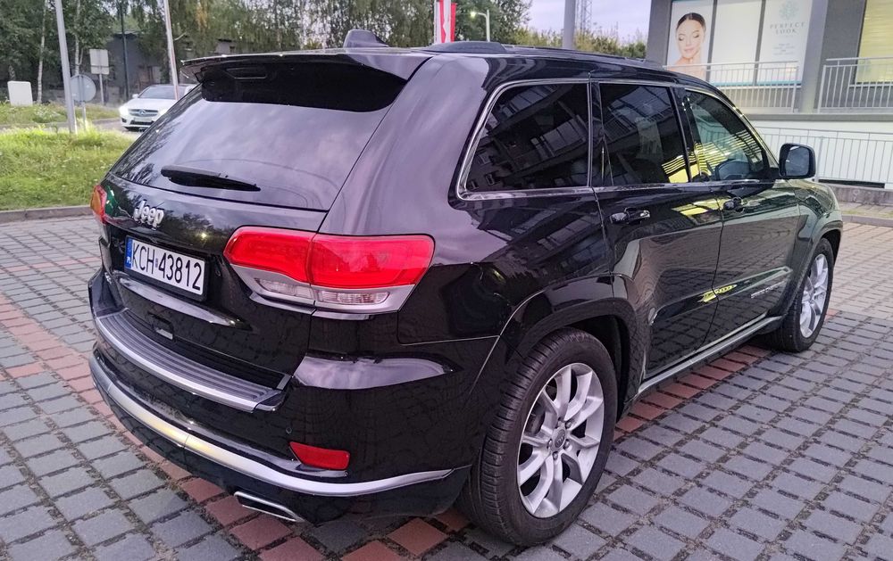 Jeep Grand Cherokee IV 5.7 hemi SRT style Overland summit 4x4