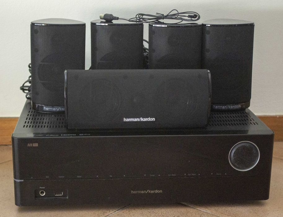 Sistema Harmon Kardon 5.0 AVR 151/230 (Sem Subwoofer)