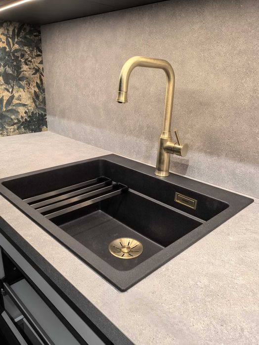 zestaw mebli kuchennych z ekspozycji