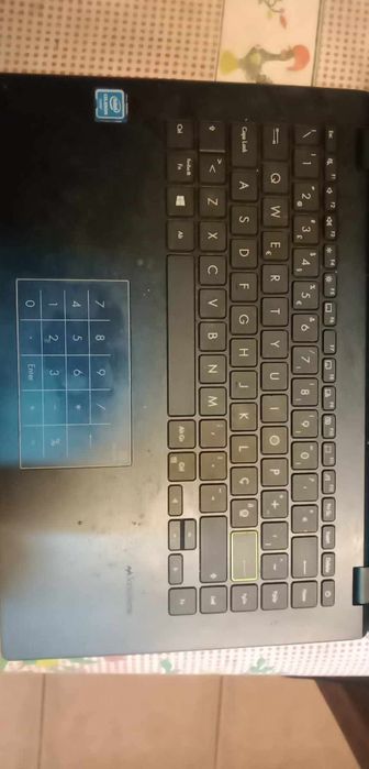 Vendo urgente este PC portátil ASUS completo