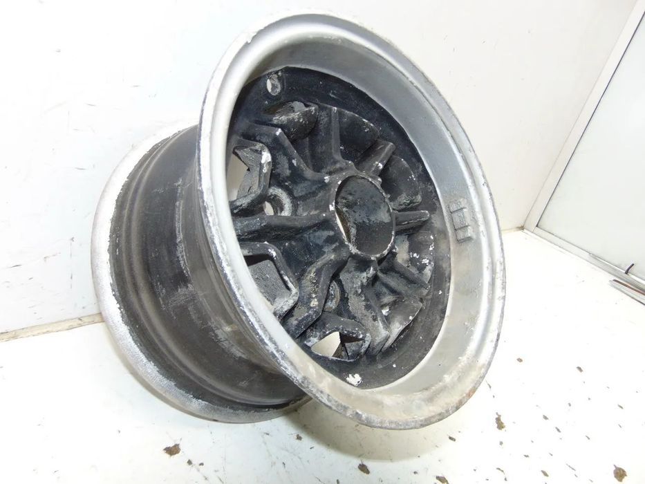 Austin Mini jante especial alargada " nova de stock antigo