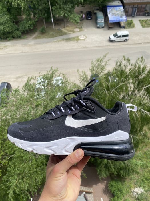 Кросівки Nike Air Max 270